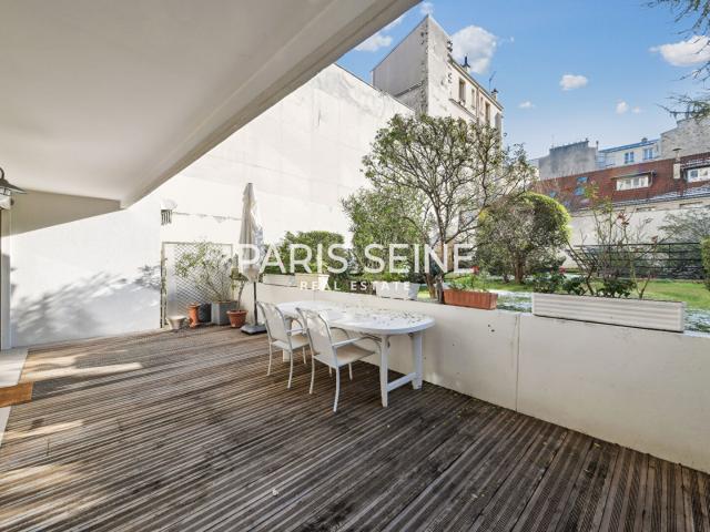 VANEAU * Magnifique appartement avec grande terrasse sur verdure !