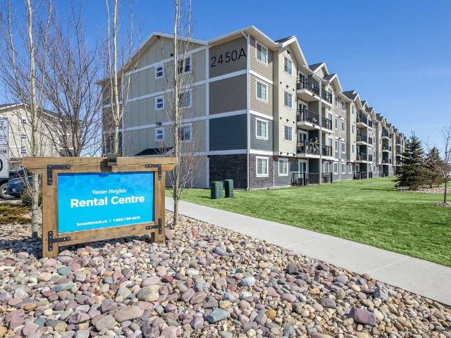 Vanier Heights 3 Bedroom Apartment for Rent at 2450 22 St, Red Deer, AB T4R 0P6