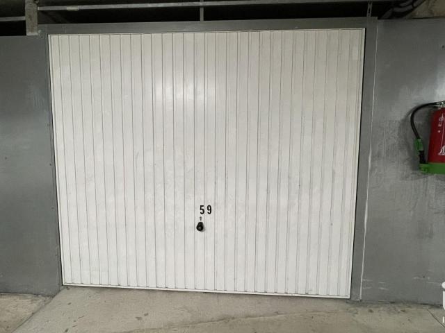 Vannes Location Parking / Garage 56