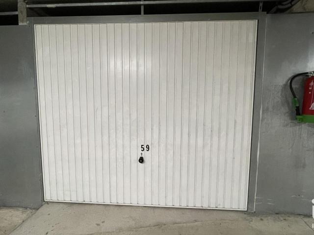 Vannes Location Parking / Garage 56