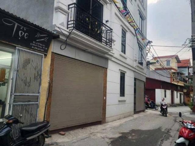 Vào Nam sống bán nhà Ngọc Lâm 10 tỷ 50m ô tô đỗ cửa, Long Biên