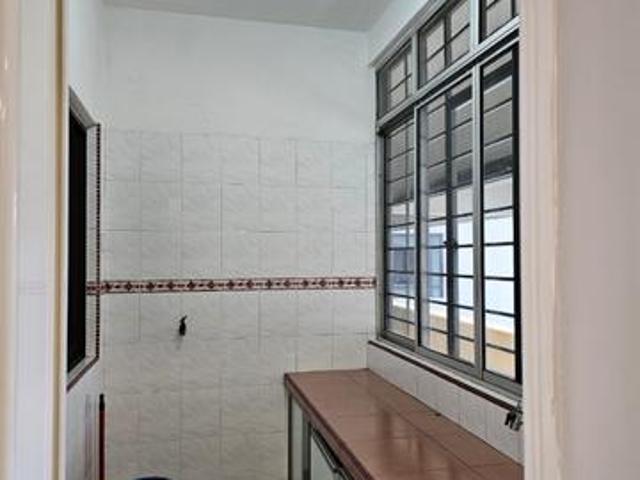 Vacant and refurbished Unit Nilam Apartment Taman Sri Sinar KL