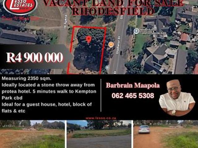 vacant land in rhodesfield