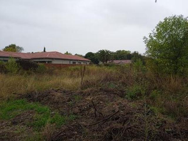 vacant land on the market in lahoff