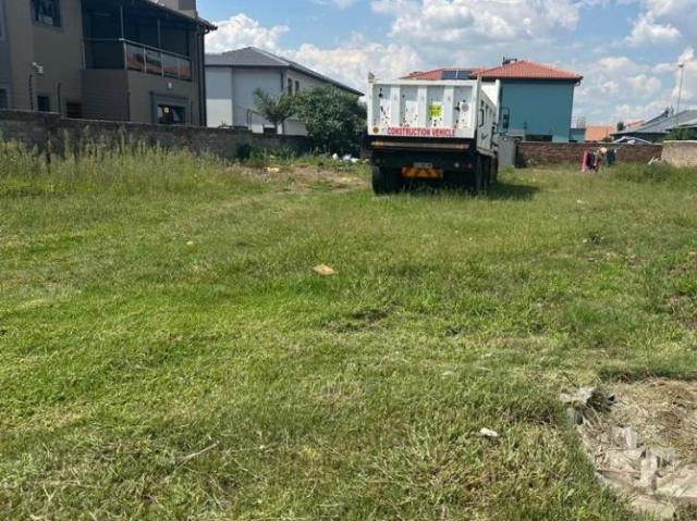 Vacant Land / Plot in Aerorand For Sale