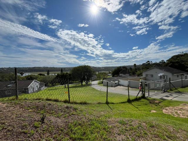 Vacant Land / Plot in Beacon Bay For Sale
