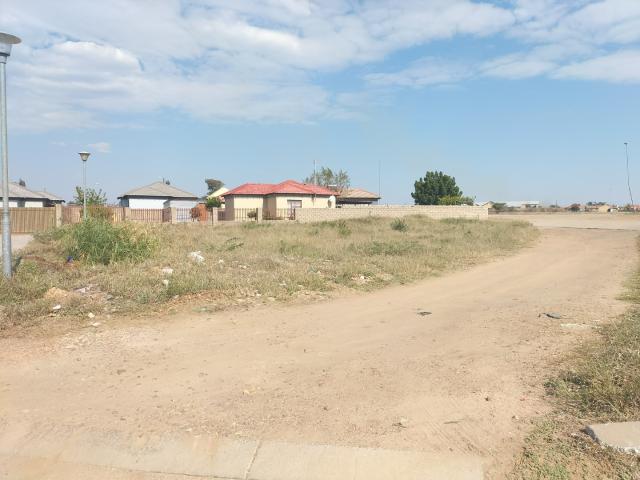 Vacant Land / Plot in Emdo Park For Sale