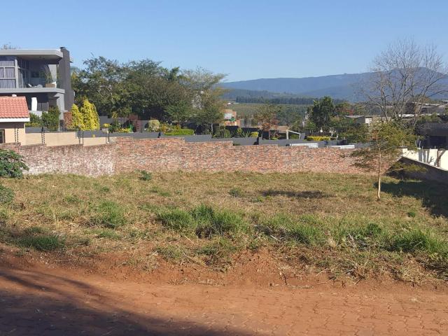 Vacant Land / Plot in Golden Acres Estate For Sale