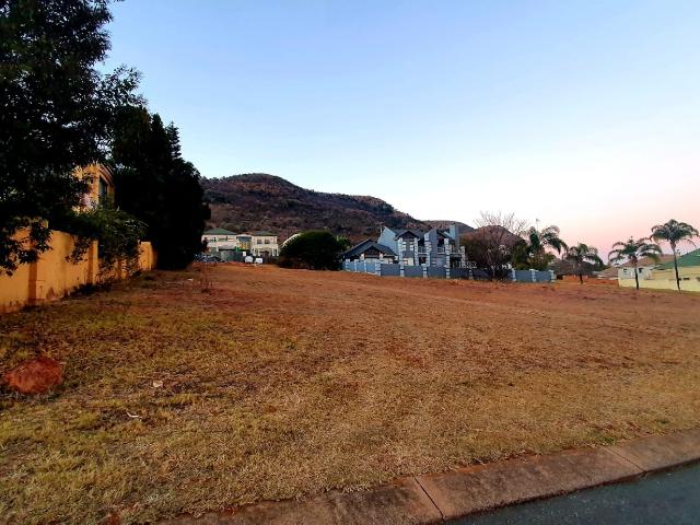 Vacant Land / Plot in Kosmos Ridge For Sale