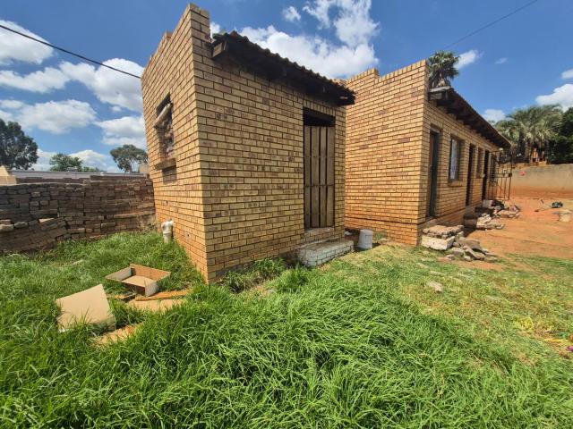 Vacant Land / Plot in Lenasia South For Sale