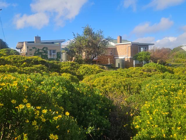 Vacant Land / Plot in Pearly Beach For Sale