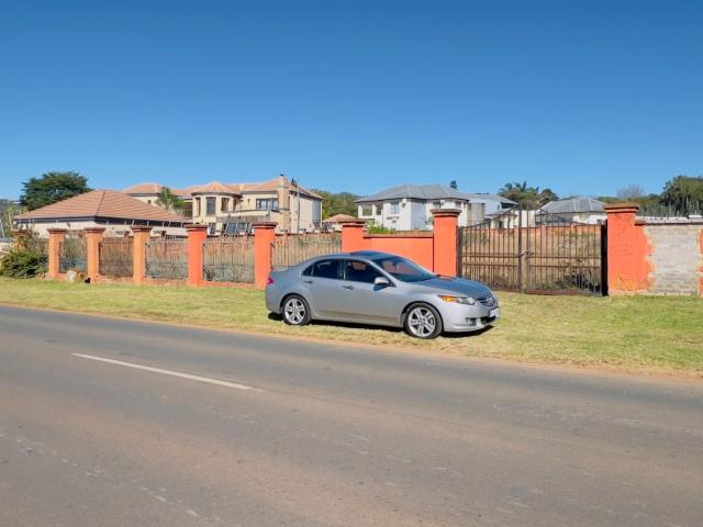 Vacant Land / Plot in Ruimsig AH For Sale