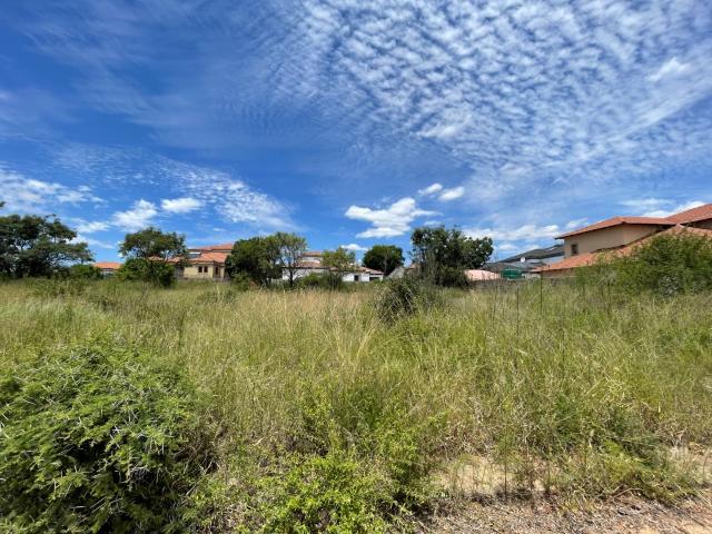 Vacant Land / Plot in Serala View For Sale