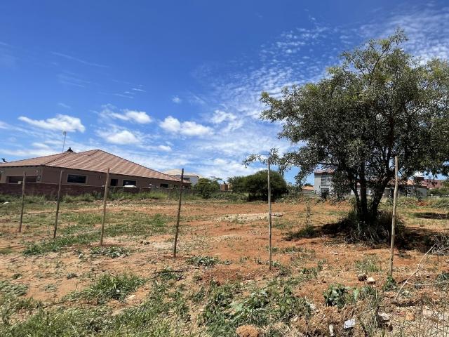 Vacant Land / Plot in Serala View For Sale