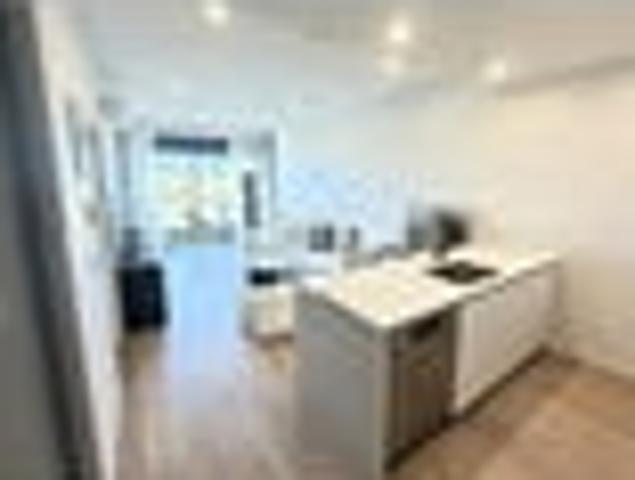VACANT & MUST SELL PREMIUM ALBANY VALUE
