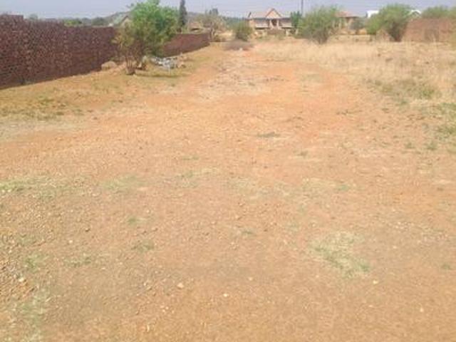 vacant stand on the market – vaal marina