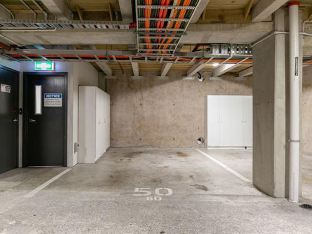 Vacant, Refreshed & Ready To Enjoy! 2brms + Carpark
