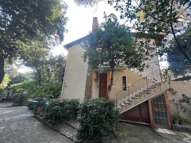 Vacanza Affitto Appartamento, in zona CASTIGLIONCELLO, ROSIGNANO MARITTIMO