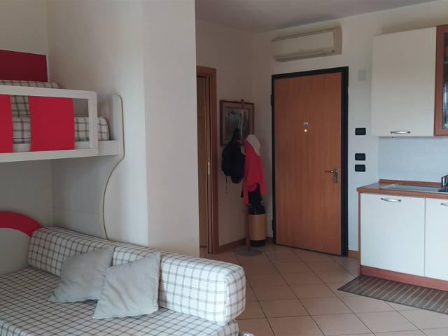 Vacanza Affitto Appartamento, in zona CENTRI: DESENZANO DEL GARDA, DESENZANO DEL GARDA