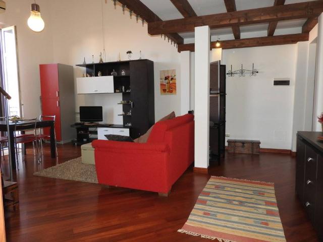 Vacanza Affitto Appartamento, in zona CENTRO STORICO, PALERMO