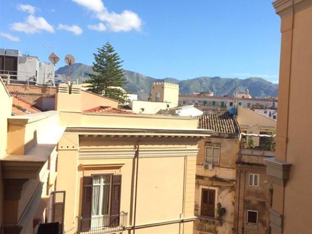 Vacanza Affitto Appartamento, in zona CENTRO STORICO, PALERMO
