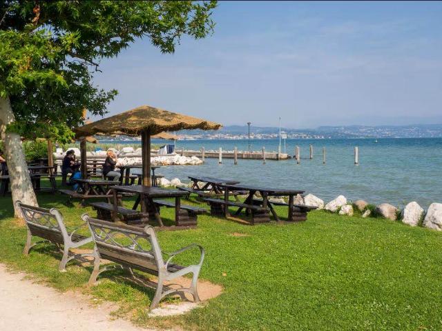 Vacanza Affitto Appartamento, in zona RIVOLTELLA DEL GARDA, DESENZANO DEL GARDA
