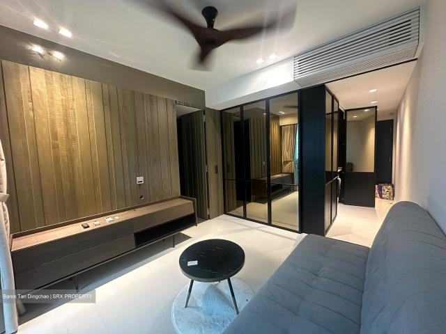 Vacanza @ East D14, Condominium