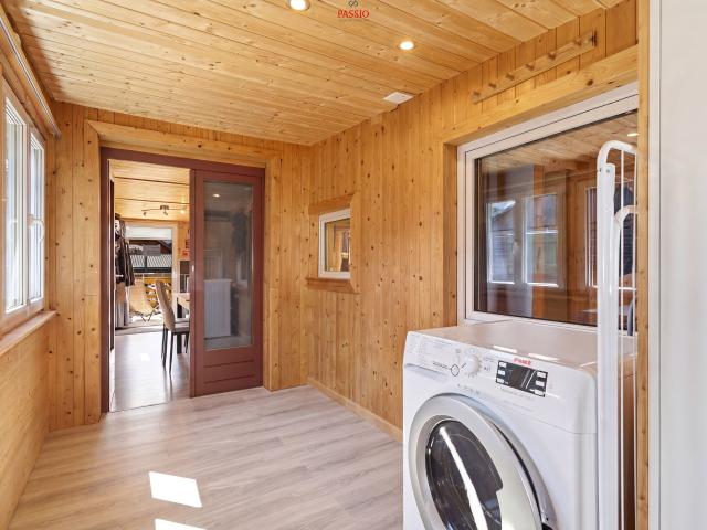 Vacation chalet with 3 rooms on sale in Unterseen 37 m² | dreamo. Ch