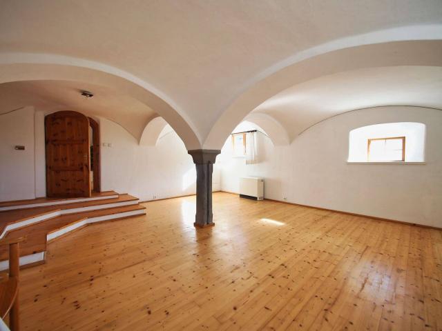 Vachendorf Sonnig und ruhig gelegenes Bauernhaus mit 2.000 qm Grund 5min nach Traunstein