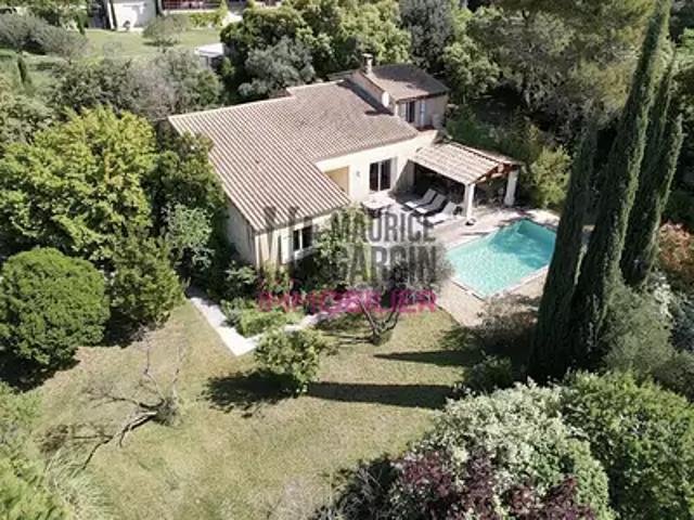 Vacqueyras 84190 Achat / Vente maison 6 pièces t6 piscine terrasse