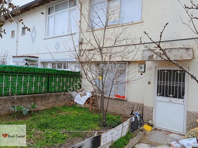 Vadi Emlak'tan Satılık Altıyüzevlerde Müstakil Eviniz Sizi Bklyr