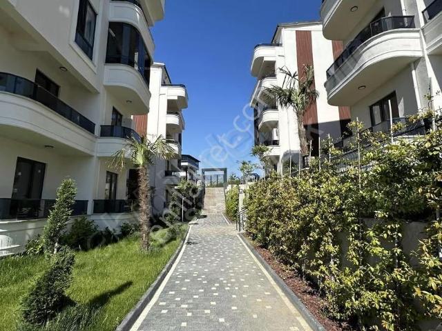 Vadi Yuvacık Sitesi Çok Geniş 2+1