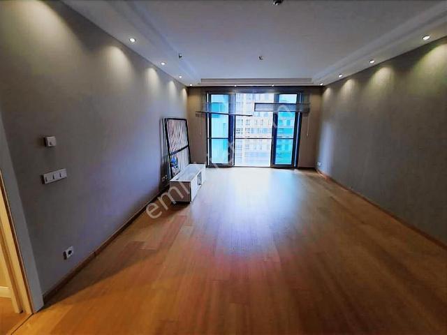 Vadistanbul Teras Sitesinde Kiralık 3+1 F Tipi Daire
