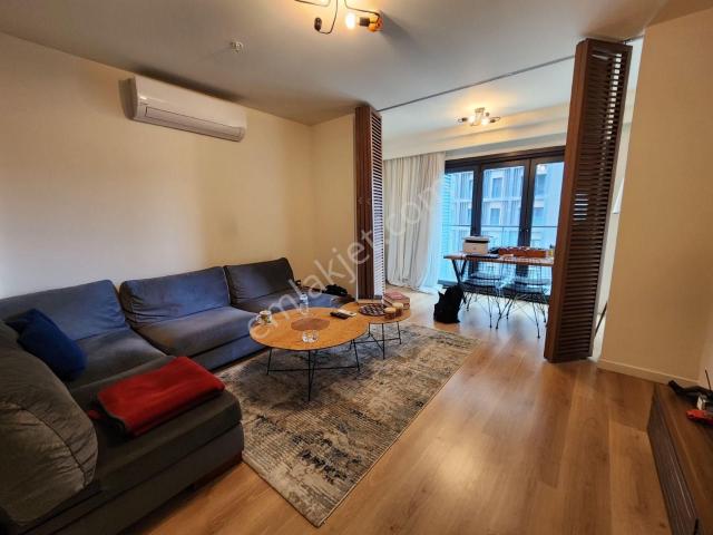 Vadistanbul Avangart'ta 1+1 Kiralık Yüksek Kat Ferah Cephe Daire