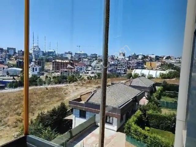 Vadiparkta Gençağa Sitesinde 2+1 Lüx Arakat Daire Kapalı Otopark