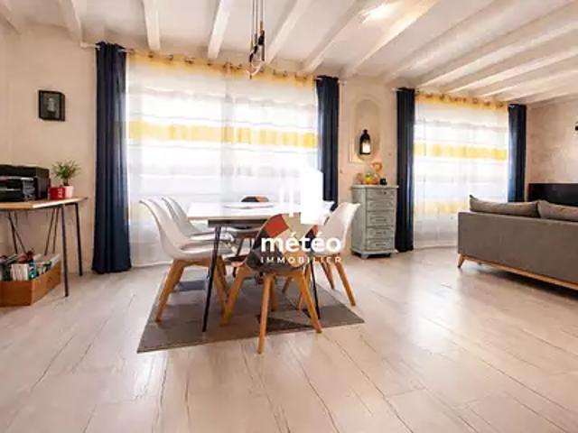 Vairé 85150 Achat / Vente maison 6 pièces t6 au dernier étage piscine
