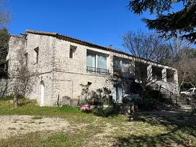 Vaison la Romaine 84110 Achat / Vente immeuble jardin