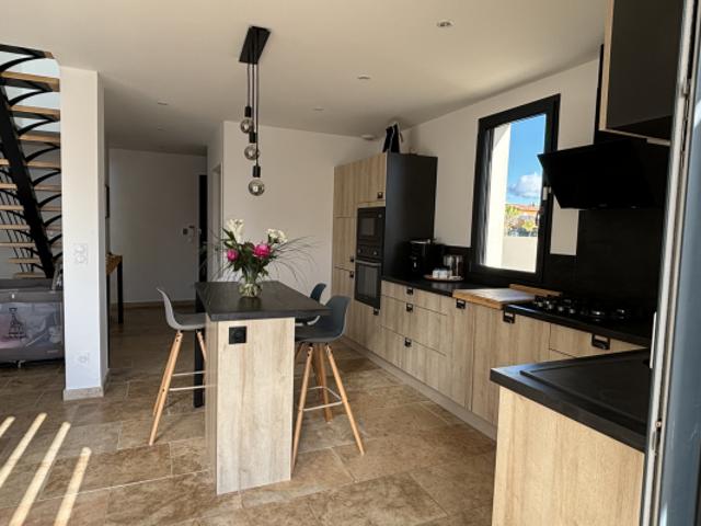 VAISON LA ROMAINE / VILLA RECENTE / SH110M2 env / TERRAIN 36