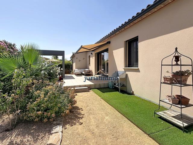 Vaison la Romaine Élégante villa contemporaine de plain pi