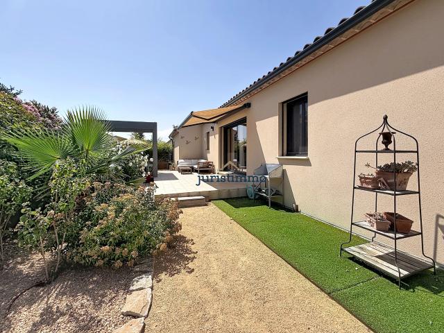 Vaison la Romaine Élégante villa contemporaine de plain pied à deux pas du centre ville