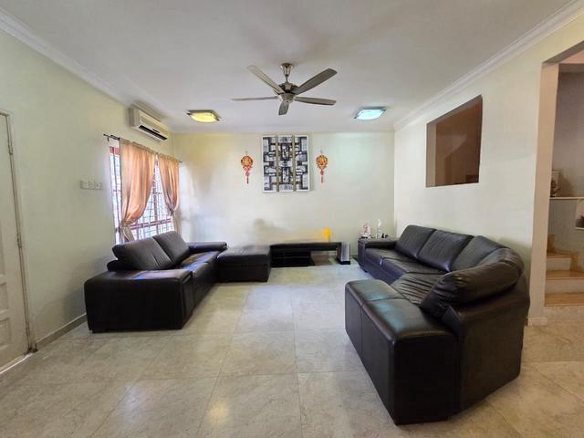 Value Buy 26x75 Facing South Well Kept Guarded Strategic Location