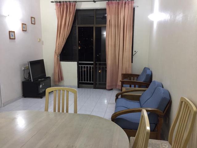 Value Buy Renovated Freehold Indah Bay Condominium 1 Carpark