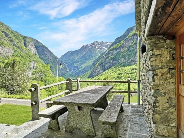 Val Bavona Rustico San Carlo