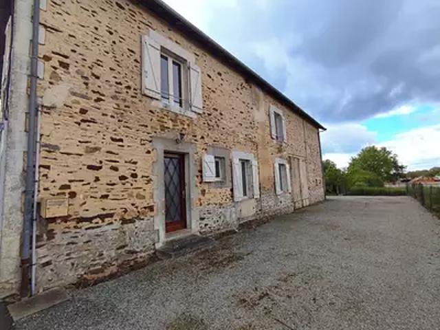 Val d’Oire et Gartempe 87320 Achat / Vente immeuble au dernier étage parking