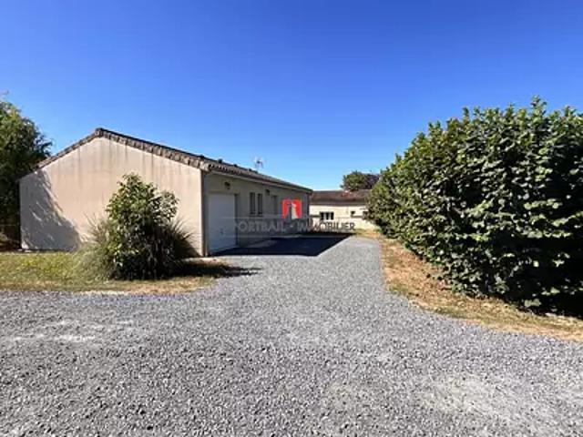 Val de Virvée 33240 Location maison 4 pièces t4