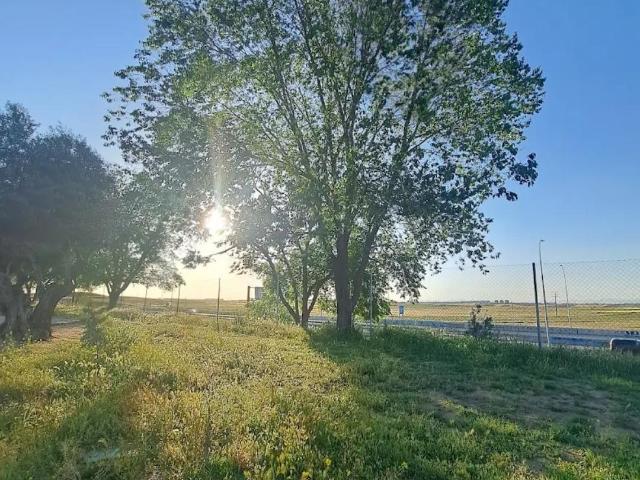 Valazanca Vende Terreno urbanizable en Parla, zona Laguna Park ️