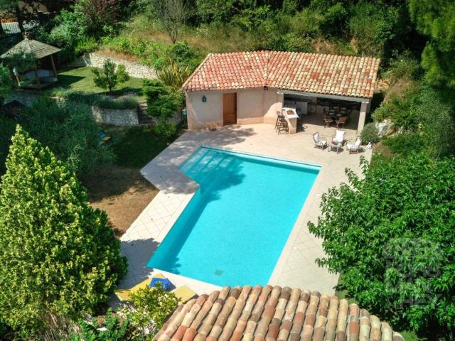 Valbonne – une vraie maison de famille aux portes du village 166m² Valbonne