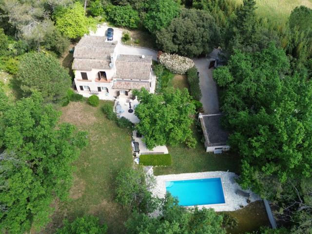 Valbonne Exclusivite Belle propriété au calme avec beau po. 200m² Valbonne