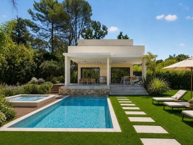 VALBONNE. LUXUEUSE VILLA CONTEMPORAINE