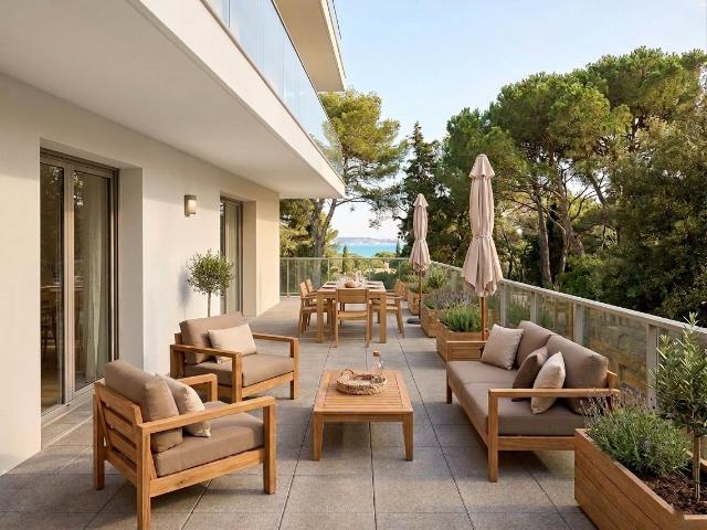 VALBONNE: MAGNIFIQUE T4 VUE MER DE 90M2 IDEALEMENT EXPOSE AVEC TERRASSE DE 60M2 + BOX 4 pièces, 90 m²
